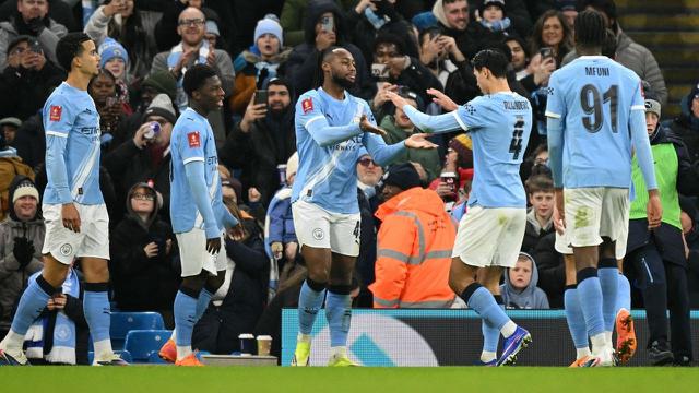 Hasil Lengkap Piala FA: Antoine Semenyo Cetak Gol Debut saat Man City Berpesta, Ole Romeny Bantu Oxford United Menang