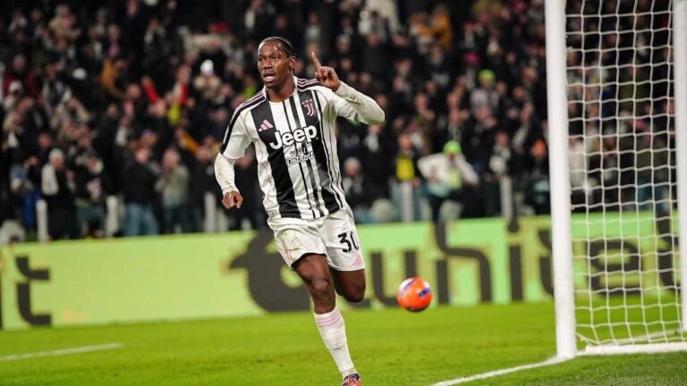 Juventus Hajar Napoli 3-0, Bianconeri Tembus Empat Besar Serie A