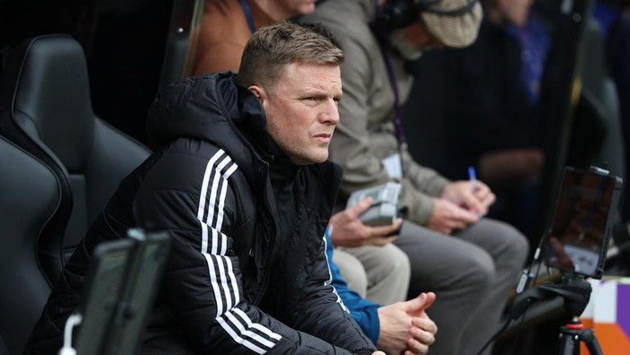 Spekulasi Masa Depan Eddie Howe: Manajemen Newcastle United Berikan Klarifikasi di Tengah Tren Penurunan Performa