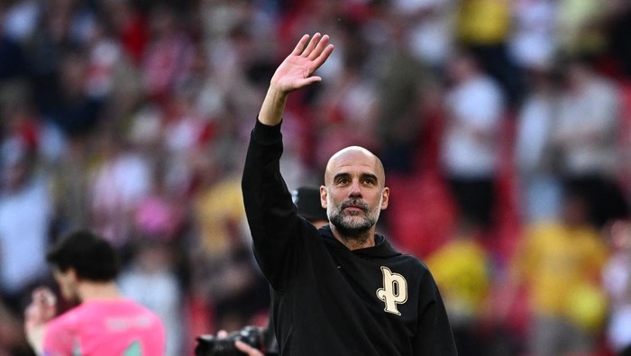 Regenerasi di Etihad Stadium: Pesan Tegas Pep Guardiola untuk Suksesor Manchester City