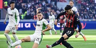 Jay Idzes Cedera Saat Sassuolo Kalahkan AC Milan 2-0, Fabio Grosso Cemas Kondisinya