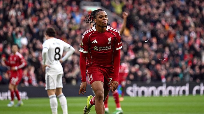 Bursa Transfer Eropa: Bayern Munich incar Rio Ngumoha, Liverpool Tegaskan Status Tidak Dijual